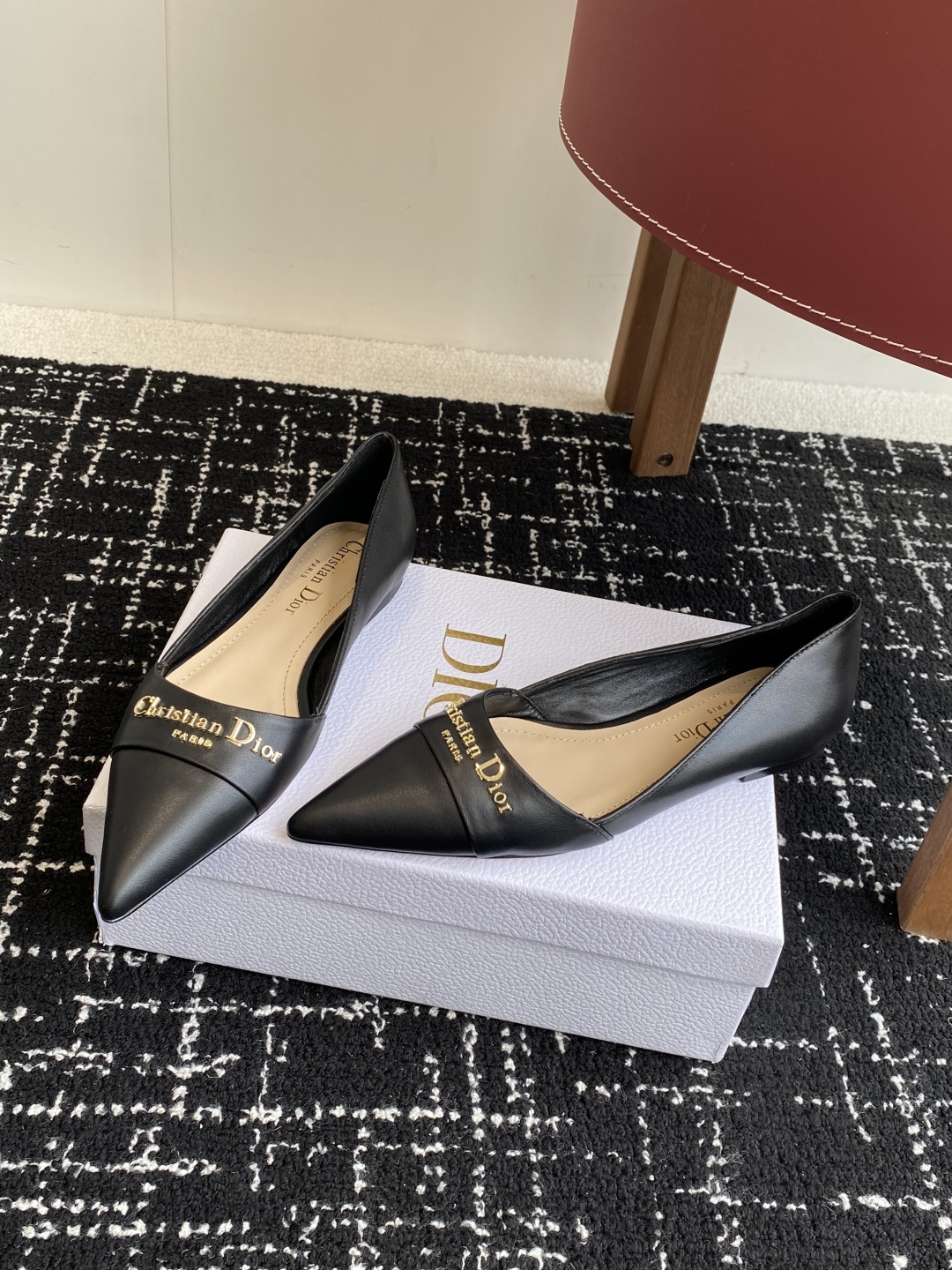 代购级
Dior 25ss 春夏新款 迪奥 Dior Boy 尖头高跟鞋 单鞋 后空凉鞋
这款 My