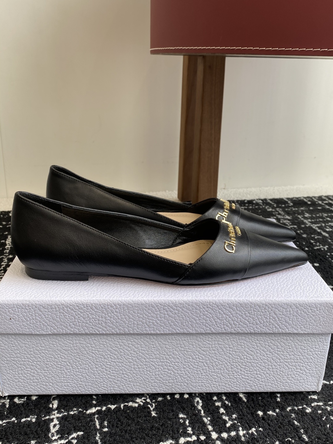 代购级
Dior 25ss 春夏新款 迪奥 Dior Boy 尖头高跟鞋 单鞋 后空凉鞋
这款 My