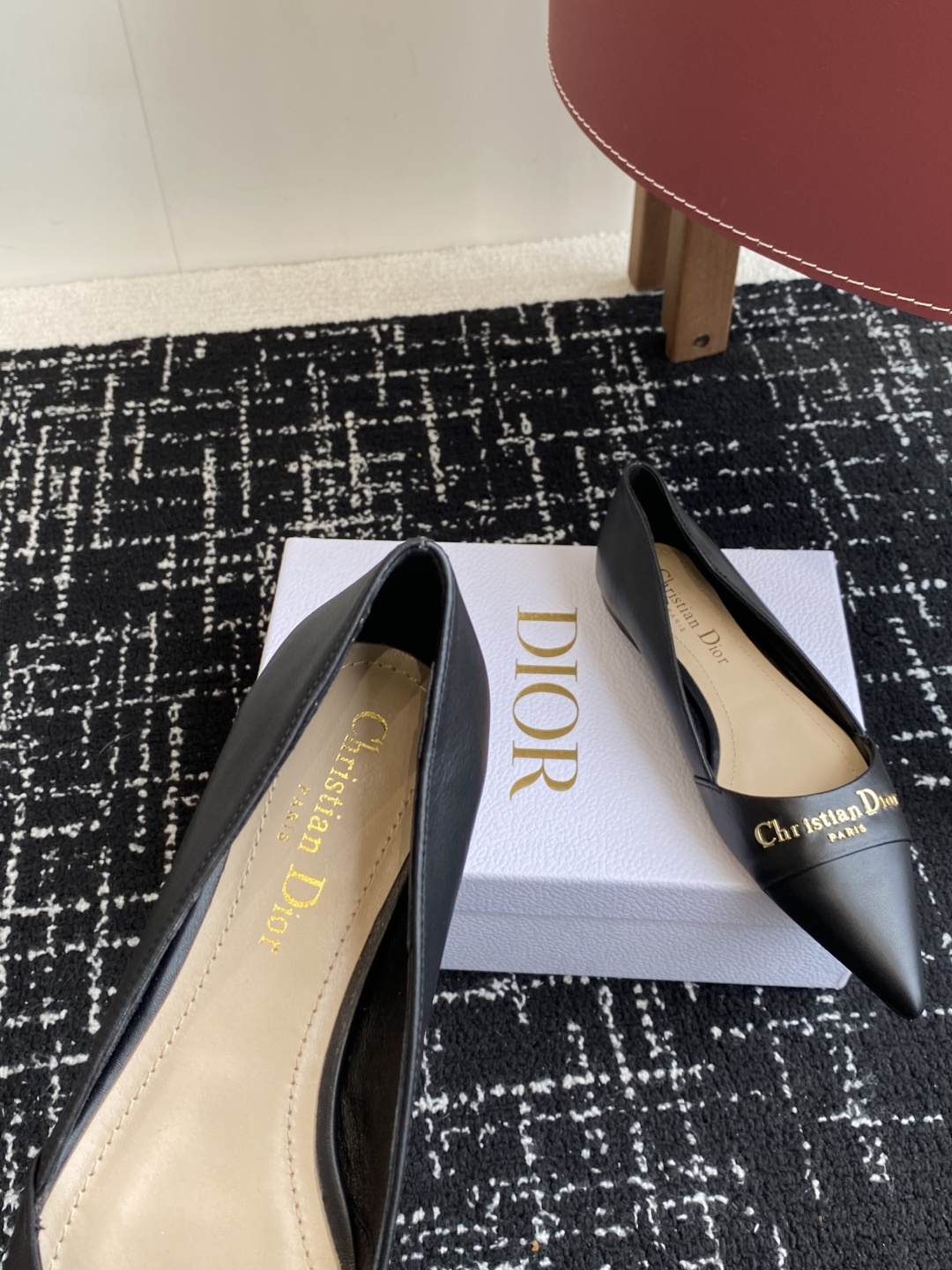 代购级
Dior 25ss 春夏新款 迪奥 Dior Boy 尖头高跟鞋 单鞋 后空凉鞋
这款 My
