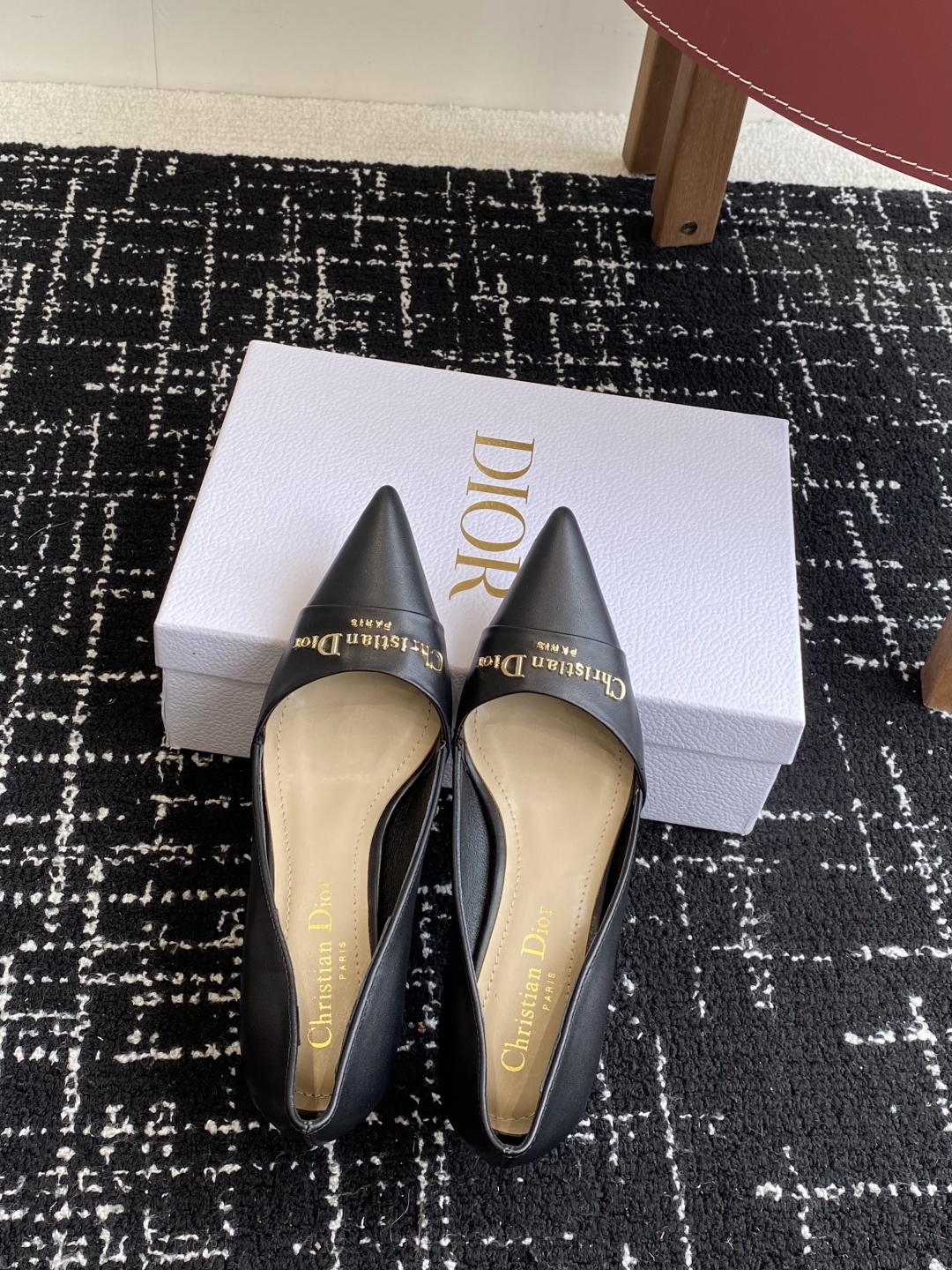 代购级
Dior 25ss 春夏新款 迪奥 Dior Boy 尖头高跟鞋 单鞋 后空凉鞋
这款 My
