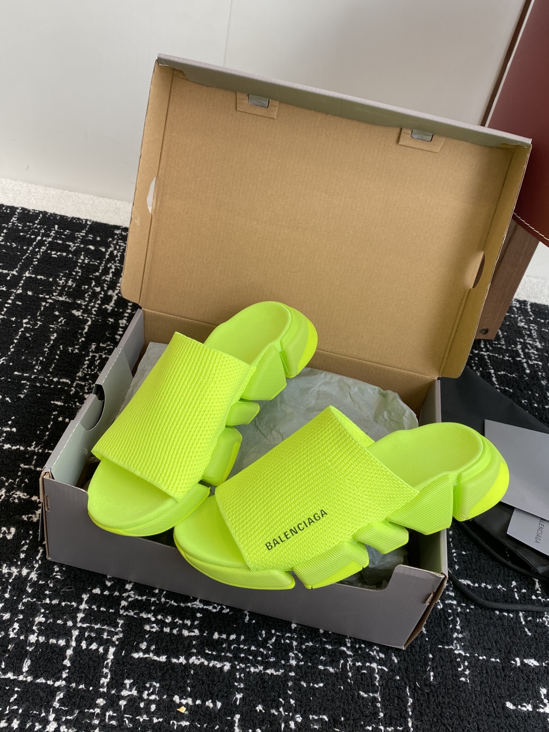 代购级
BALENCIAG A巴黎世家拖鞋 升级版推出Speed 2.0 版本全新袜子鞋拖鞋 原厂货 绝