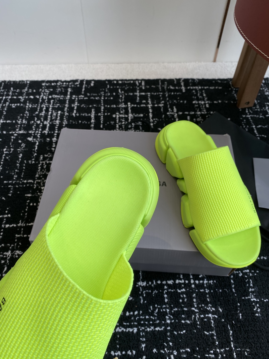 代购级
BALENCIAG A巴黎世家拖鞋 升级版推出Speed 2.0 版本全新袜子鞋拖鞋 原厂货 绝
