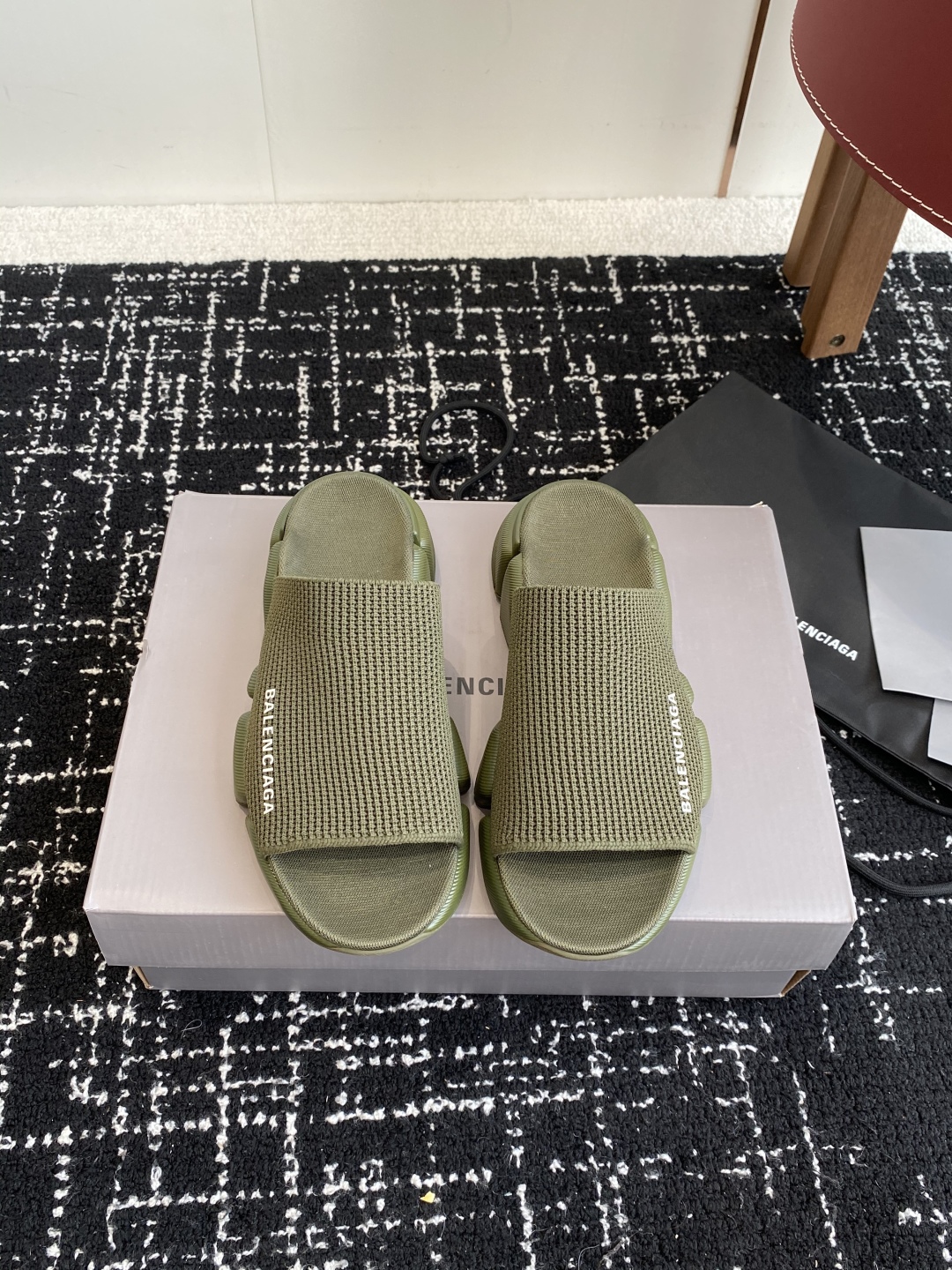 代购级
BALENCIAG A巴黎世家拖鞋 升级版推出Speed 2.0 版本全新袜子鞋拖鞋 原厂货 绝