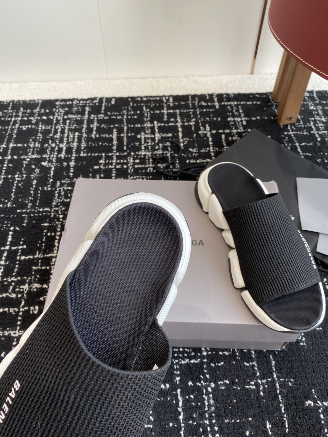 代购级
BALENCIAG A巴黎世家拖鞋 升级版推出Speed 2.0 版本全新袜子鞋拖鞋 原厂货 绝