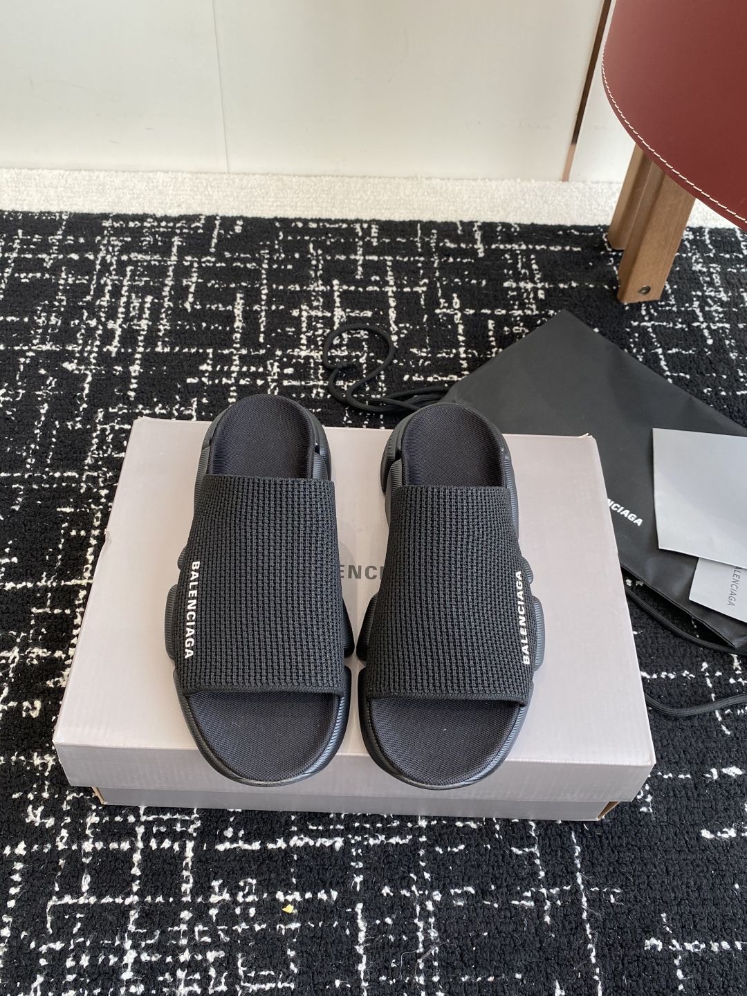 代购级
BALENCIAG A巴黎世家拖鞋 升级版推出Speed 2.0 版本全新袜子鞋拖鞋 原厂货 绝