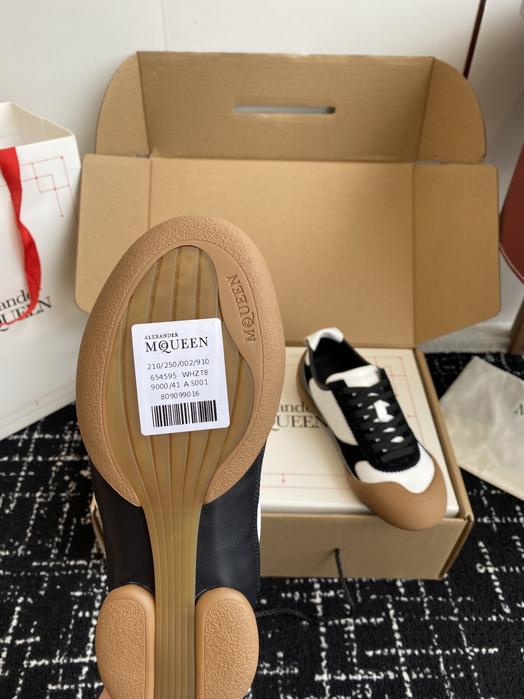 代购级（官网同步✈️飞机盒包装）
麦昆  25ss 春夏季新款 ALEXANDER MCQUEEN/亚历