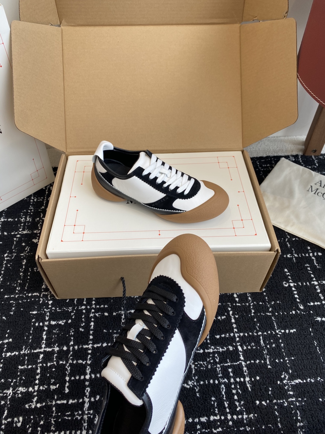 代购级（官网同步✈️飞机盒包装）
麦昆  25ss 春夏季新款 ALEXANDER MCQUEEN/亚历
