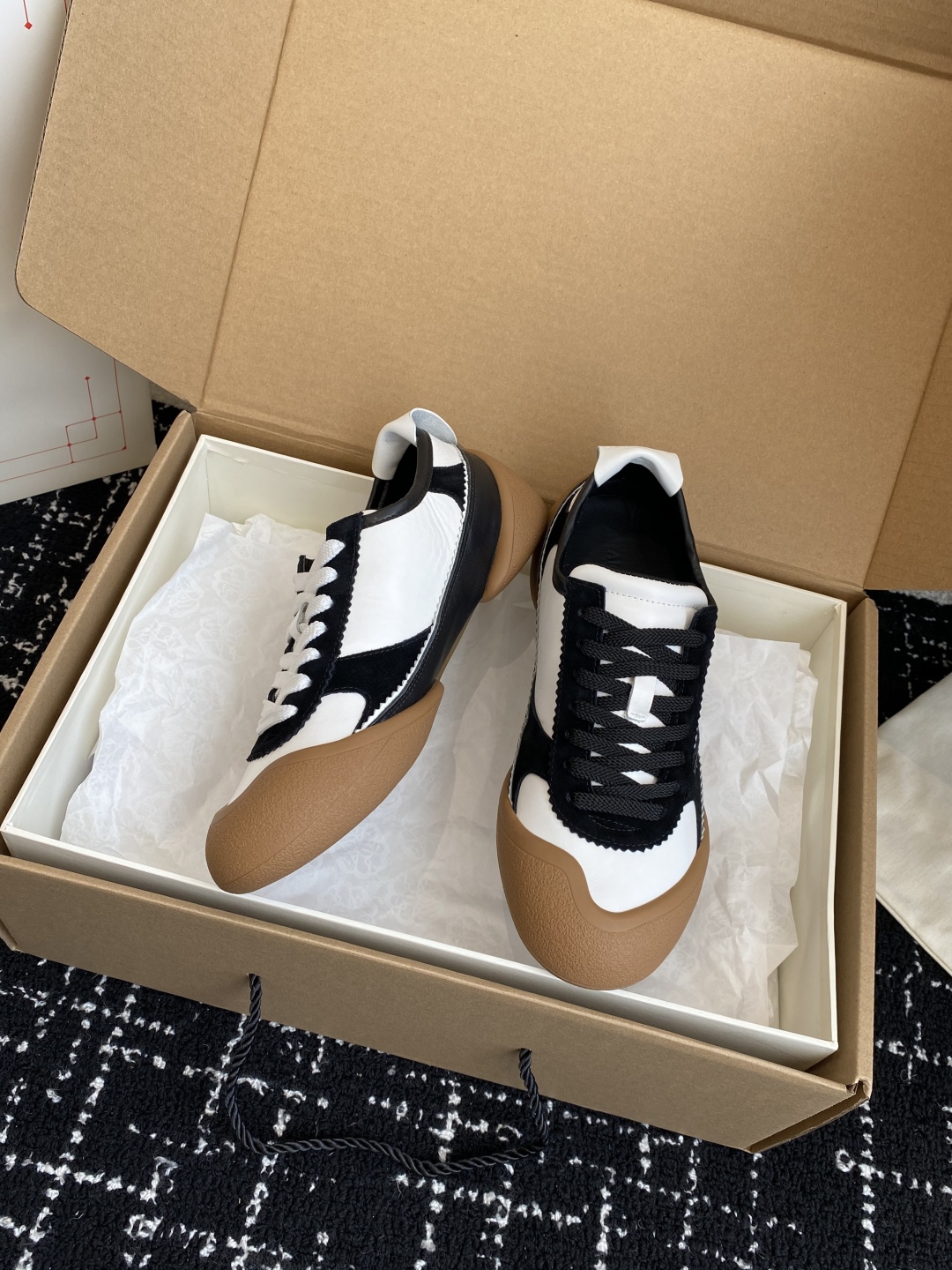 代购级（官网同步✈️飞机盒包装）
麦昆  25ss 春夏季新款 ALEXANDER MCQUEEN/亚历