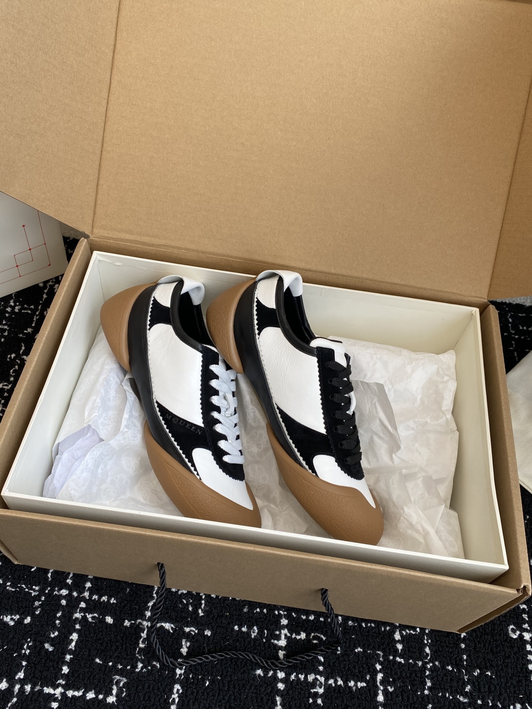 代购级（官网同步✈️飞机盒包装）
麦昆  25ss 春夏季新款 ALEXANDER MCQUEEN/亚历