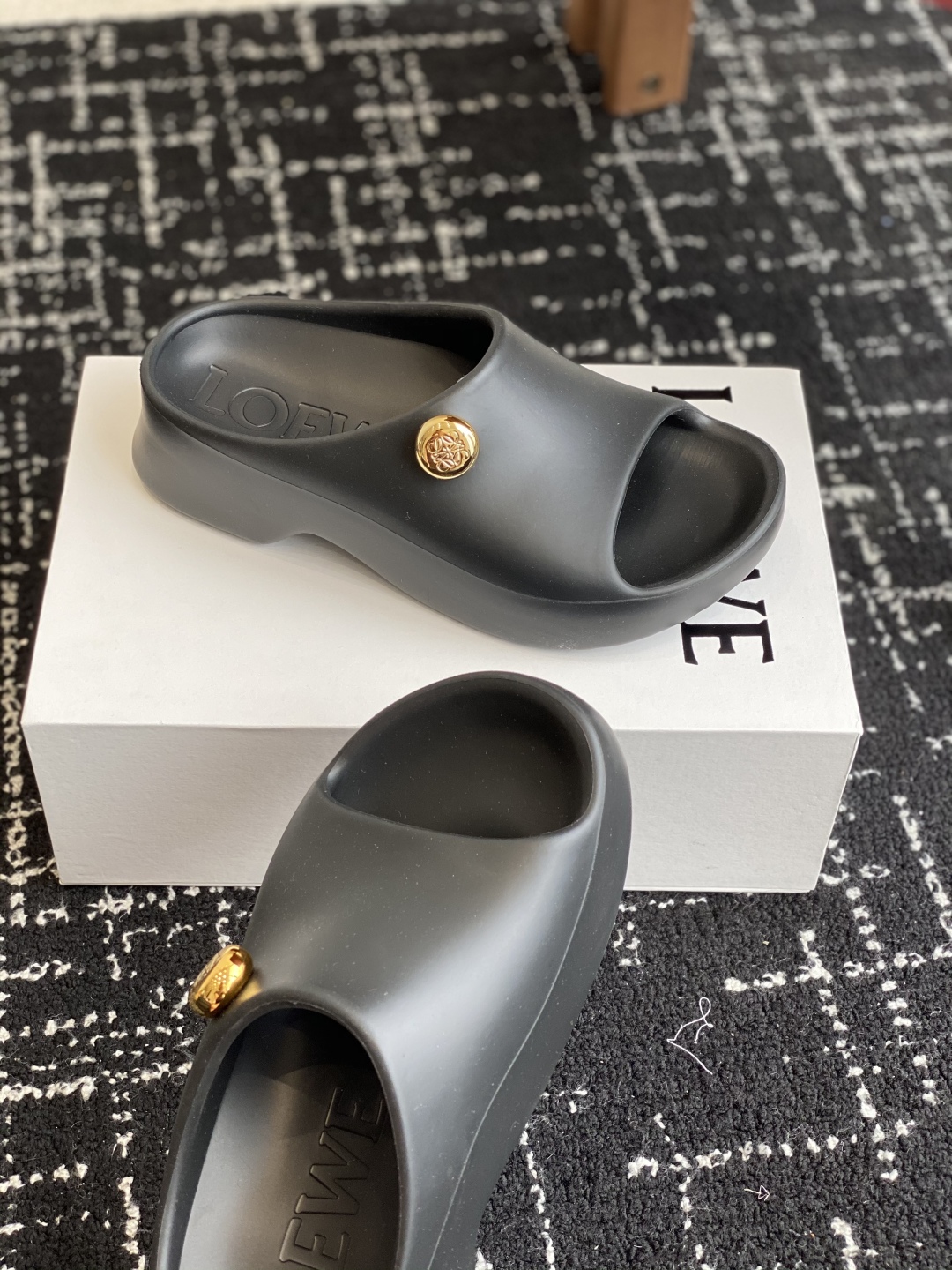 代购级
罗意威 LOEWE 24s春夏新款 Ease 泡泡夹脚 沙滩鞋 凉拖鞋 

原版购入开发做货  
