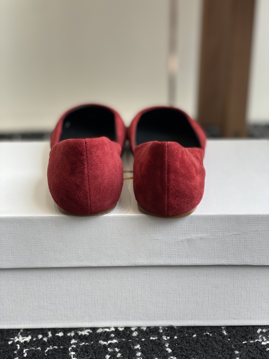 代购级
the row  25ss 春夏季 新款 玛丽珍 芭蕾舞 单鞋

据说这是本年度最美丽的芭蕾舞 
