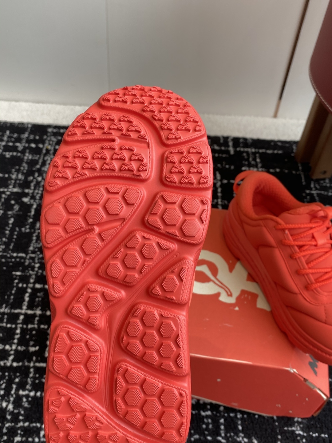 代购级
MARNI 25新款夏季草编包合集MARNI夏季草编包 藤编包沒想到這次和hoka聯名反應这麼熱