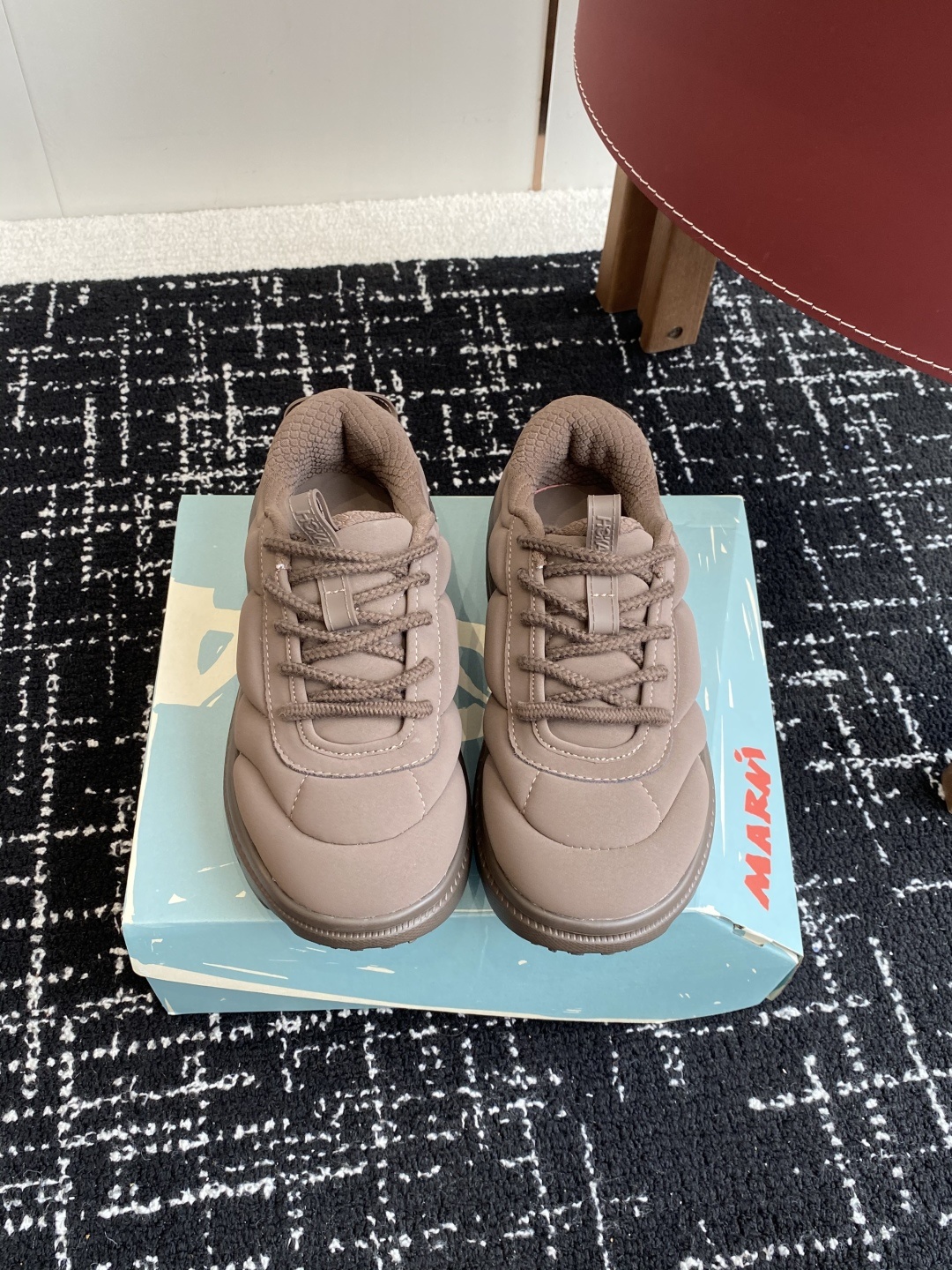 代购级
MARNI 25新款夏季草编包合集MARNI夏季草编包 藤编包沒想到這次和hoka聯名反應这麼熱