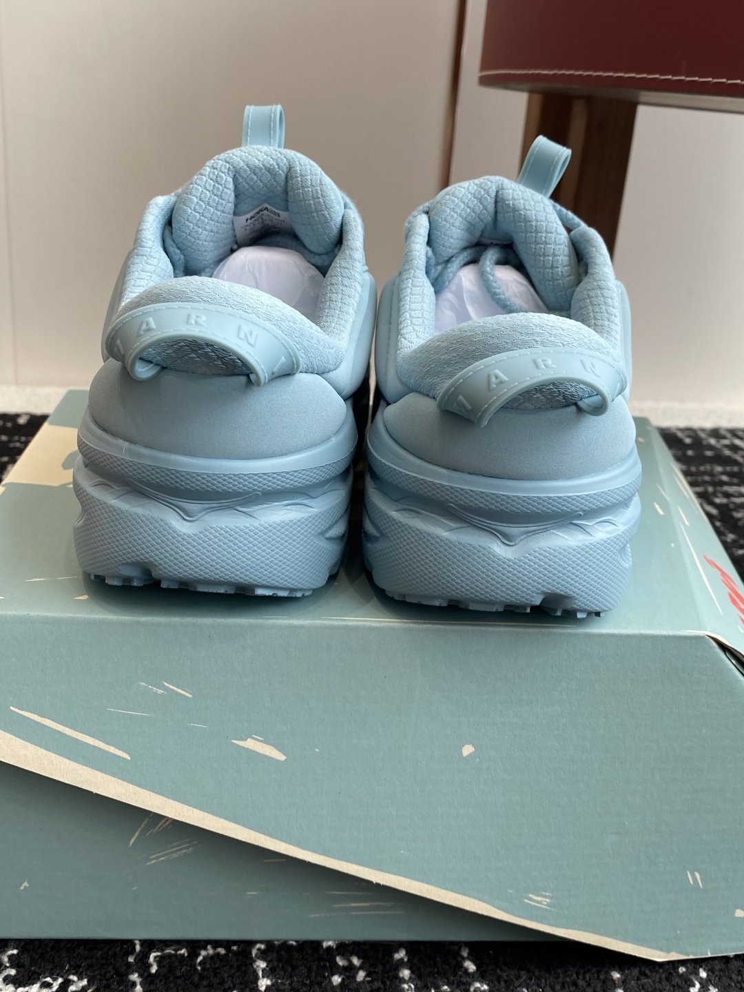 代购级
MARNI 25新款夏季草编包合集MARNI夏季草编包 藤编包沒想到這次和hoka聯名反應这麼熱