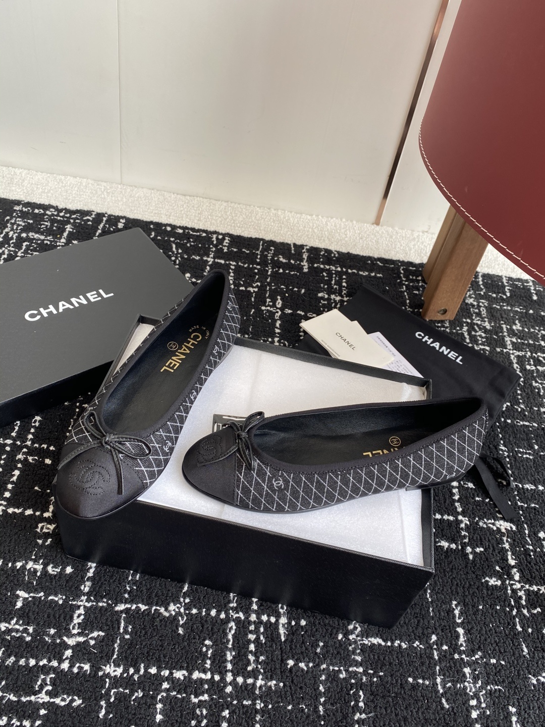 代购级
CHANEL小香 25ss 春夏鞋头 电绣点缀,芭蕾舞鞋 宛如女神脖子上的项链,上脚包裹性非常好