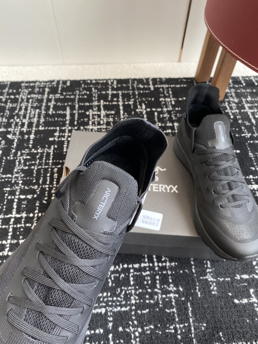 代购级(⚠️官网同步✈️盒包装)
始祖鸟 ARC'TERYX Konseal Lt 登山鞋徒步鞋,为男女
