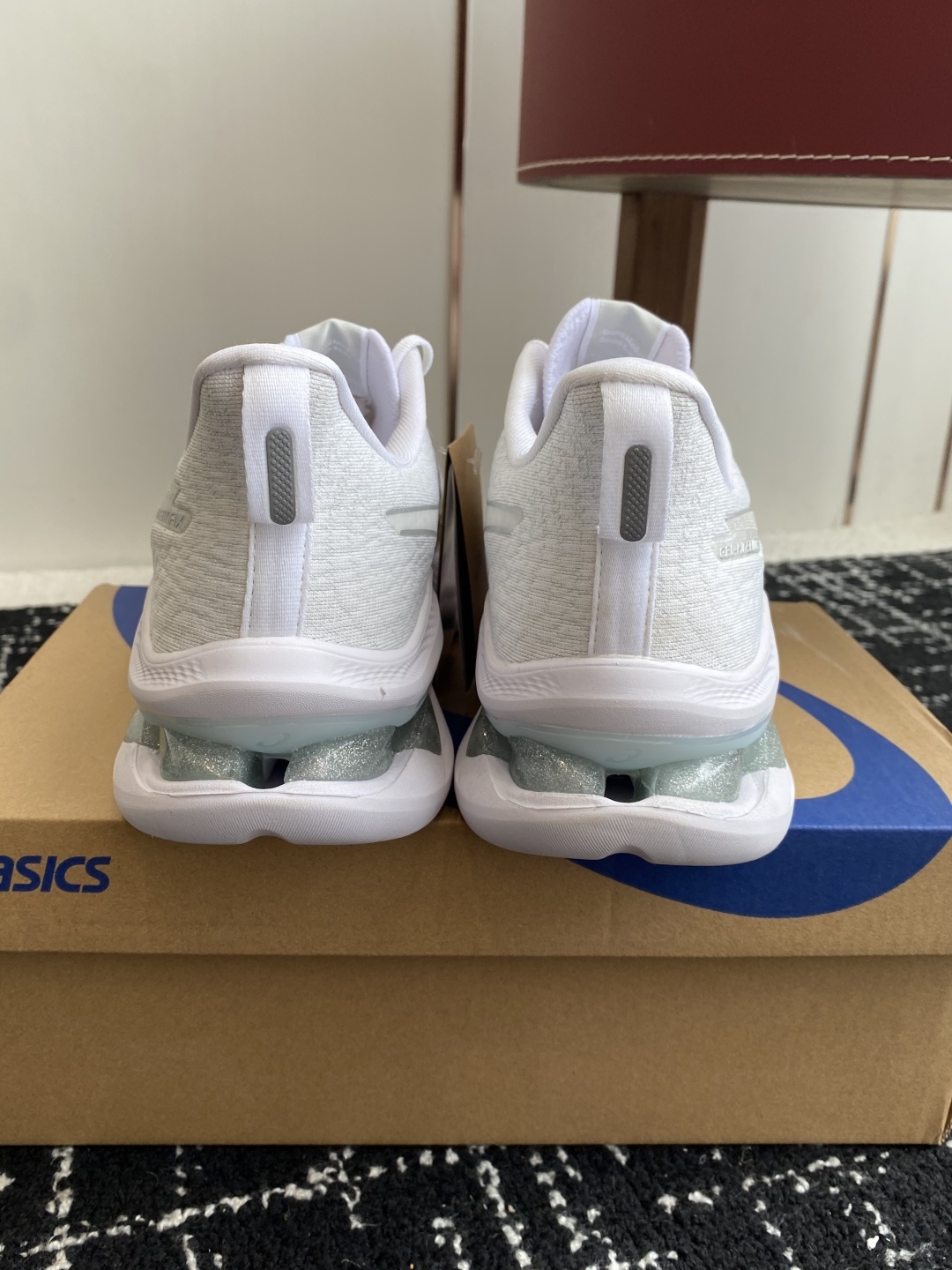 莞产纯原
情侣款 ASICS Gel-Kinsey Max该款 ASICS Gel-Kinsey Max