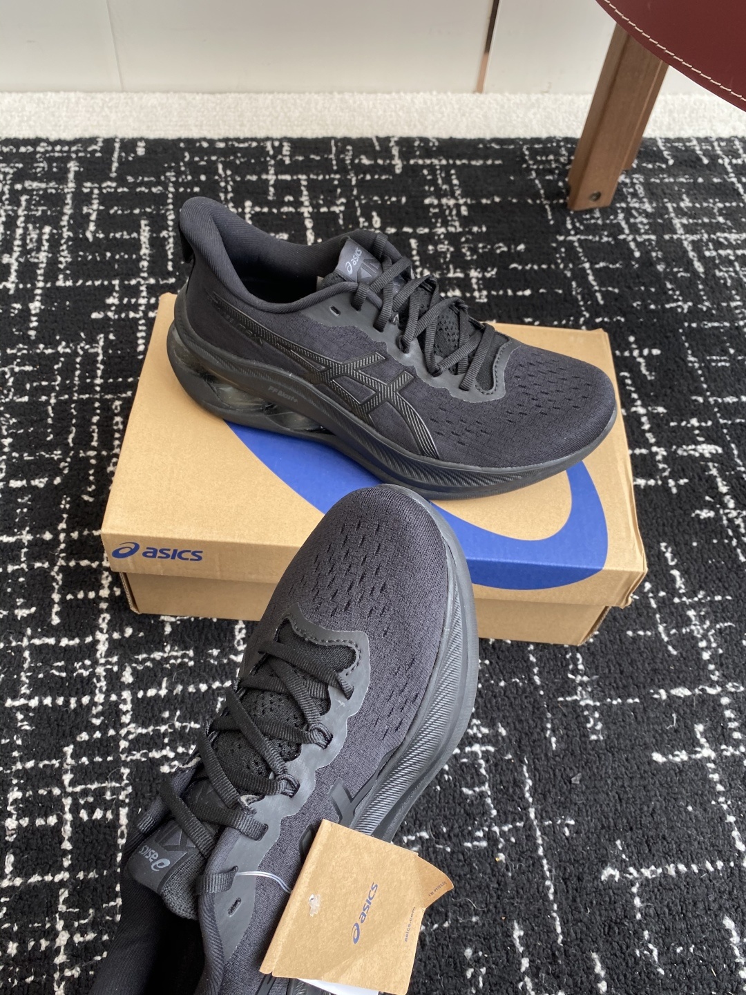 莞产纯原
情侣款 ASICS Gel-Kinsey Max该款 ASICS Gel-Kinsey Max