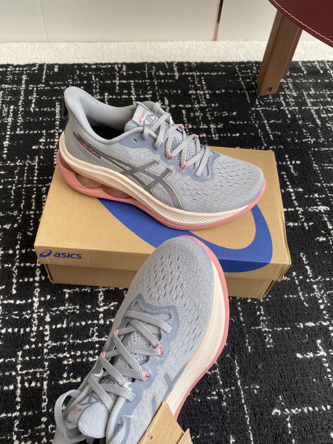 莞产纯原
情侣款 ASICS Gel-Kinsey Max该款 ASICS Gel-Kinsey Max