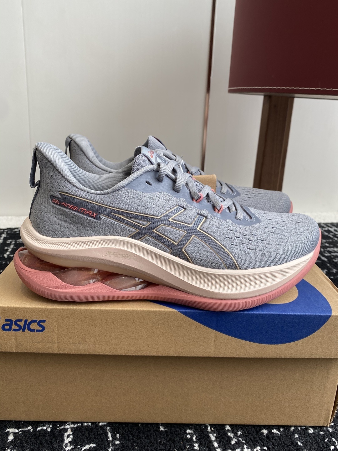 莞产纯原
情侣款 ASICS Gel-Kinsey Max该款 ASICS Gel-Kinsey Max