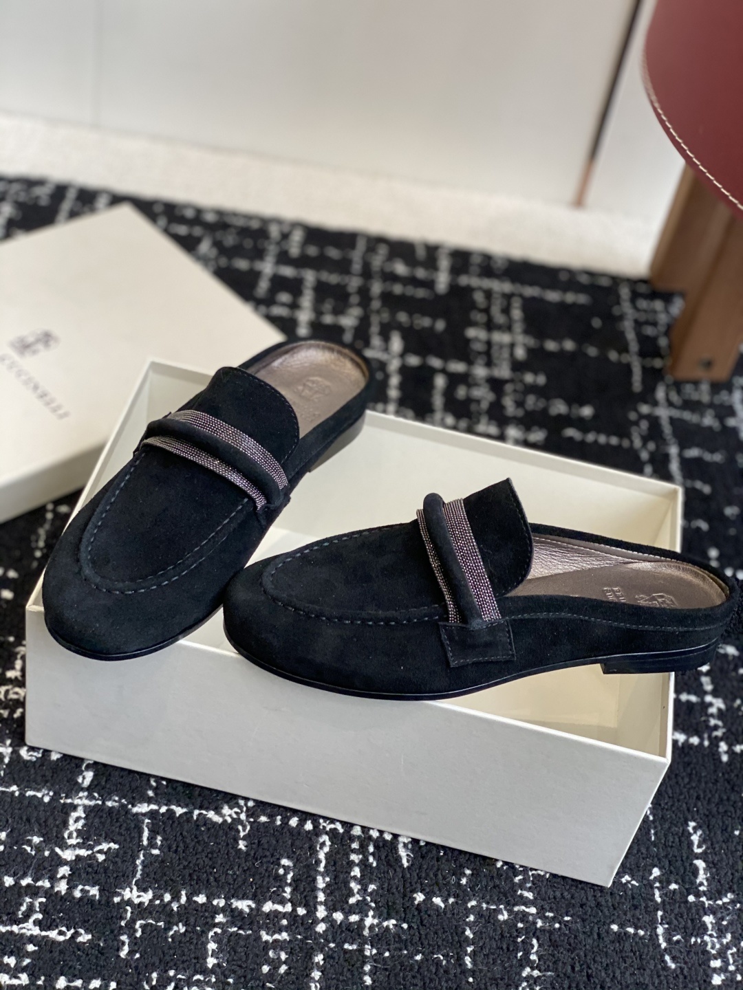 代购级
25ss 春夏新款 The row 乐福半拖
有谁能拒绝这样一双The row啊! 一定要分