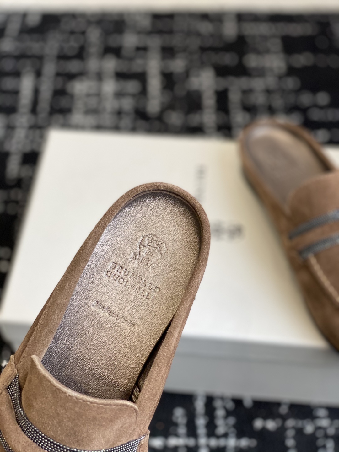 代购级
25ss 春夏新款 The row 乐福半拖
有谁能拒绝这样一双The row啊! 一定要分