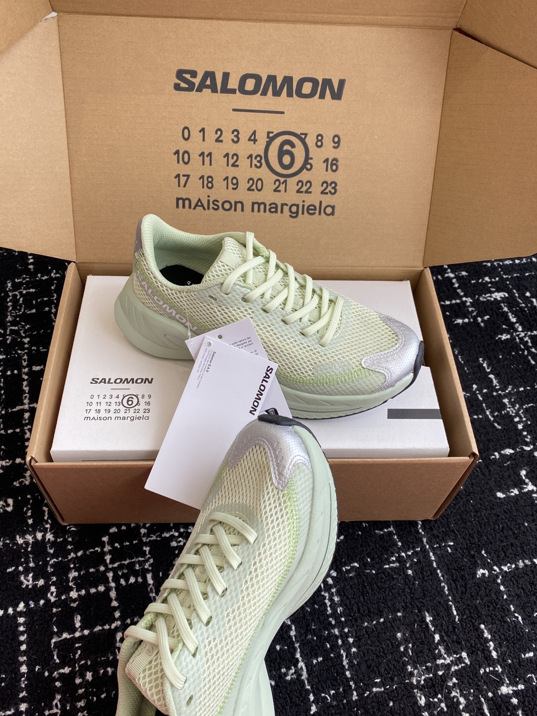 代购级（⚠️官网同步✈️盒包装）
MM6 x SALOMON - Spectur Maison 

Ma
