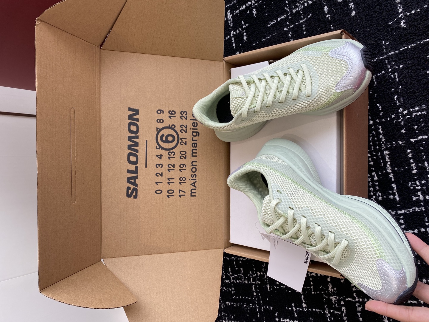代购级（⚠️官网同步✈️盒包装）
MM6 x SALOMON - Spectur Maison 

Ma