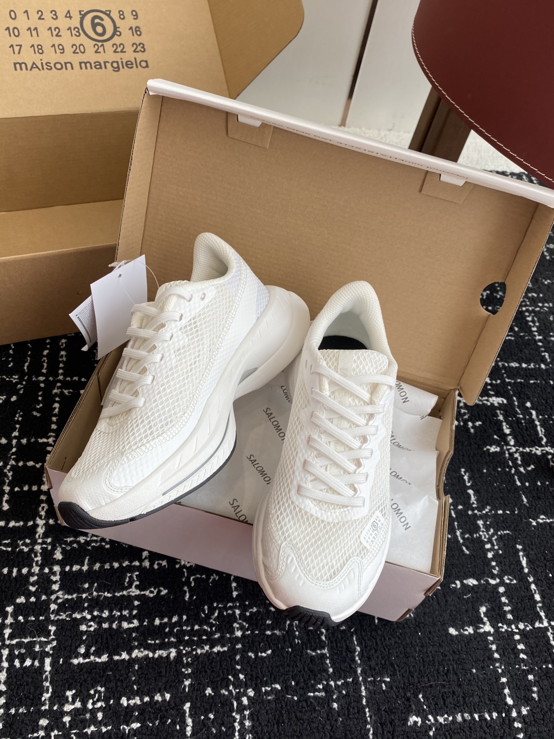 代购级（⚠️官网同步✈️盒包装）
MM6 x SALOMON - Spectur Maison 

Ma