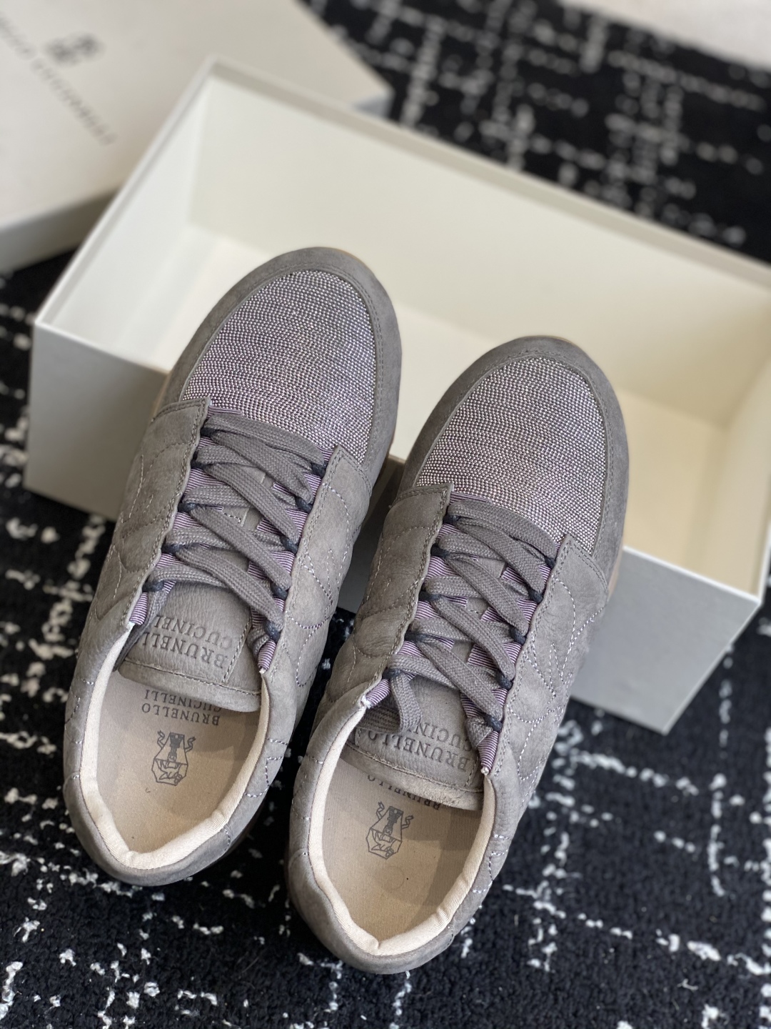 代购级
Brunello Cucinelli 25ss最新 Bc 系带 休闲鞋 

鞋面进口麂皮 进口牛