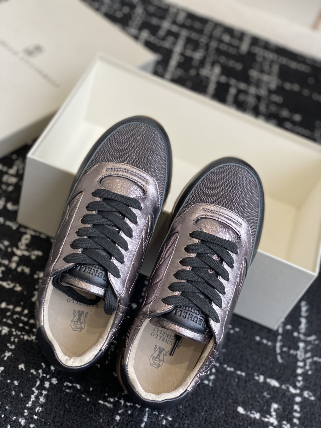 代购级
Brunello Cucinelli 25ss最新 Bc 系带 休闲鞋 

鞋面进口麂皮 进口牛