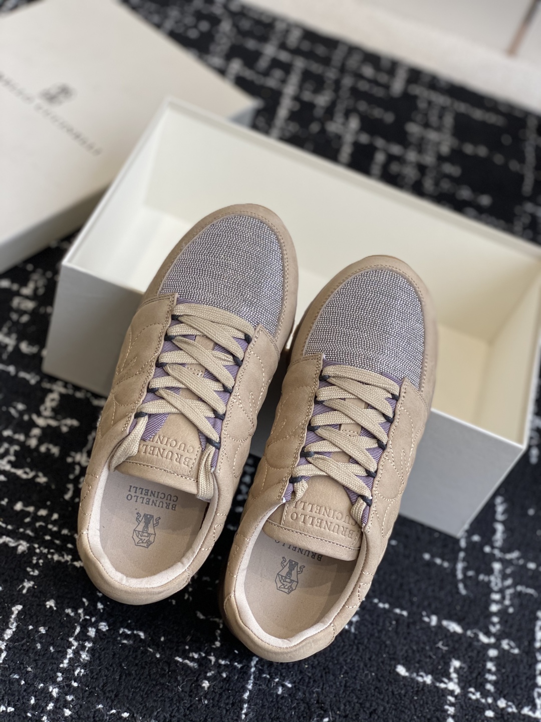 代购级
Brunello Cucinelli 25ss最新 Bc 系带 休闲鞋 

鞋面进口麂皮 进口牛