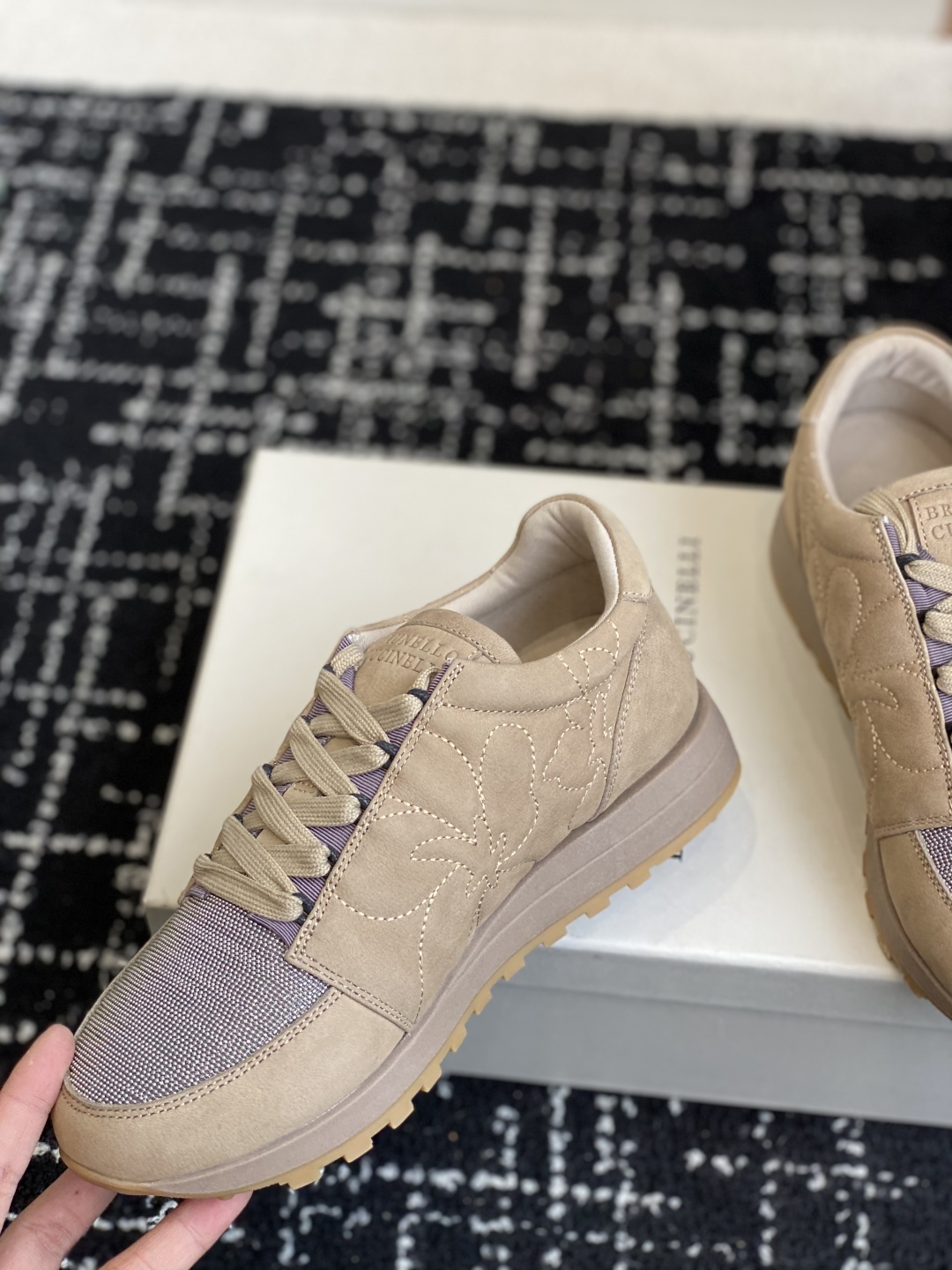 代购级
Brunello Cucinelli 25ss最新 Bc 系带 休闲鞋 

鞋面进口麂皮 进口牛
