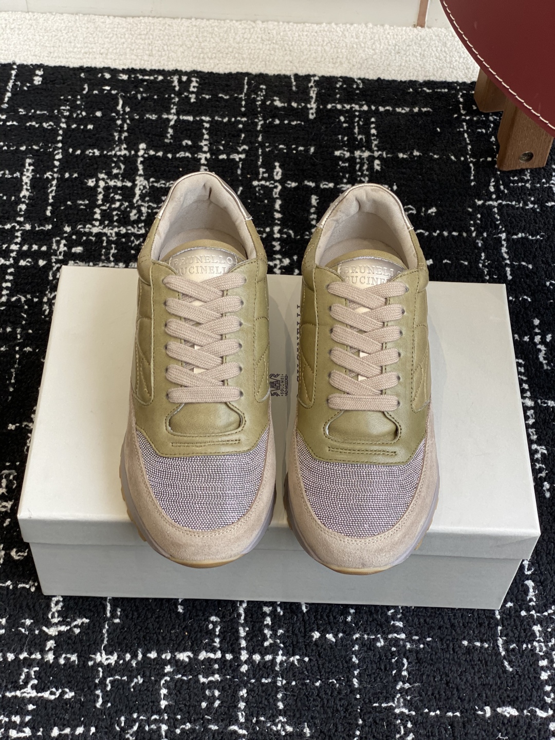 代购级
Brunello Cucinelli 25ss最新 Bc 系带 休闲鞋 

鞋面进口麂皮 进口牛