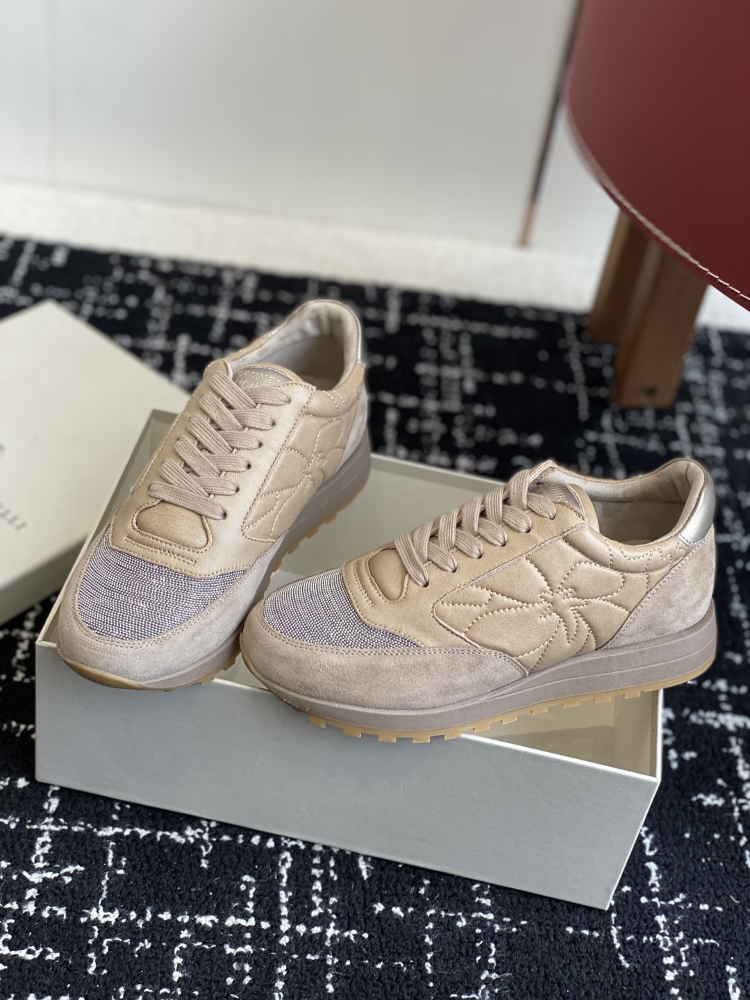 代购级
Brunello Cucinelli 25ss最新 Bc 系带 休闲鞋 

鞋面进口麂皮 进口牛