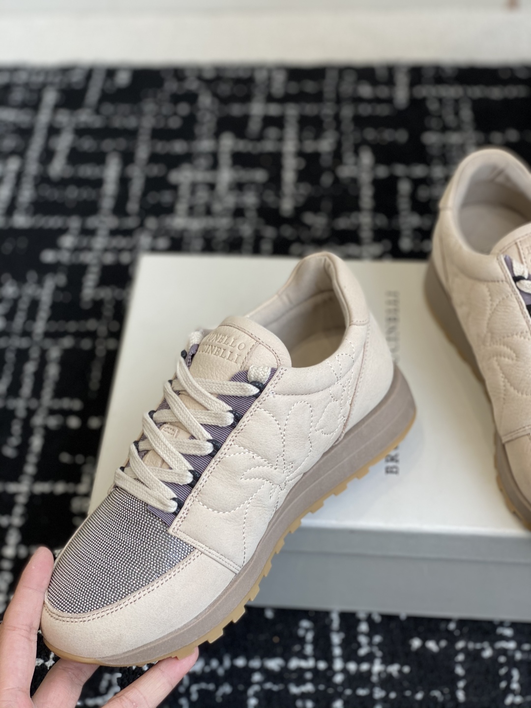 代购级
Brunello Cucinelli 25ss最新 Bc 系带 休闲鞋 

鞋面进口麂皮 进口牛
