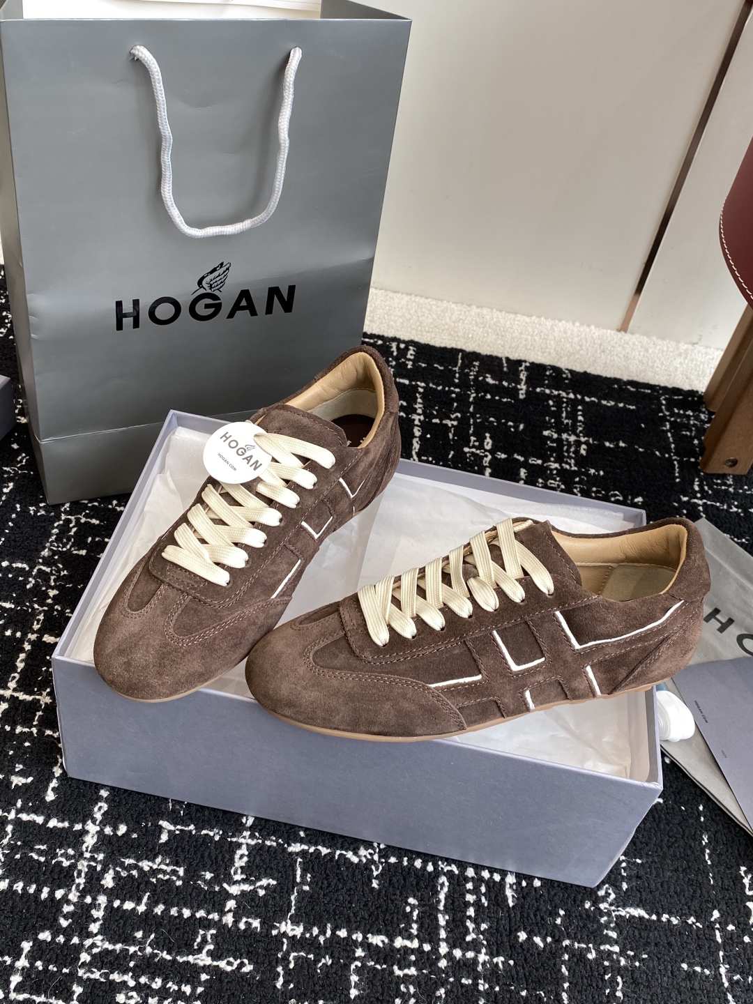 代购级 男士+10
Hogan 25春夏新品情侣款 阿甘鞋、德训鞋、复古休闲运动鞋

小红书好物分享；实