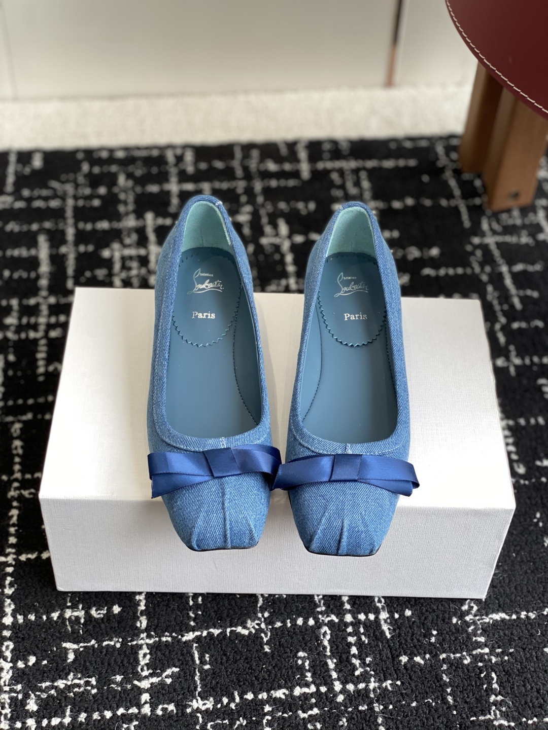 代购级
Christian Louboutin 25ss 春夏新款 单鞋
设计师 John Galli