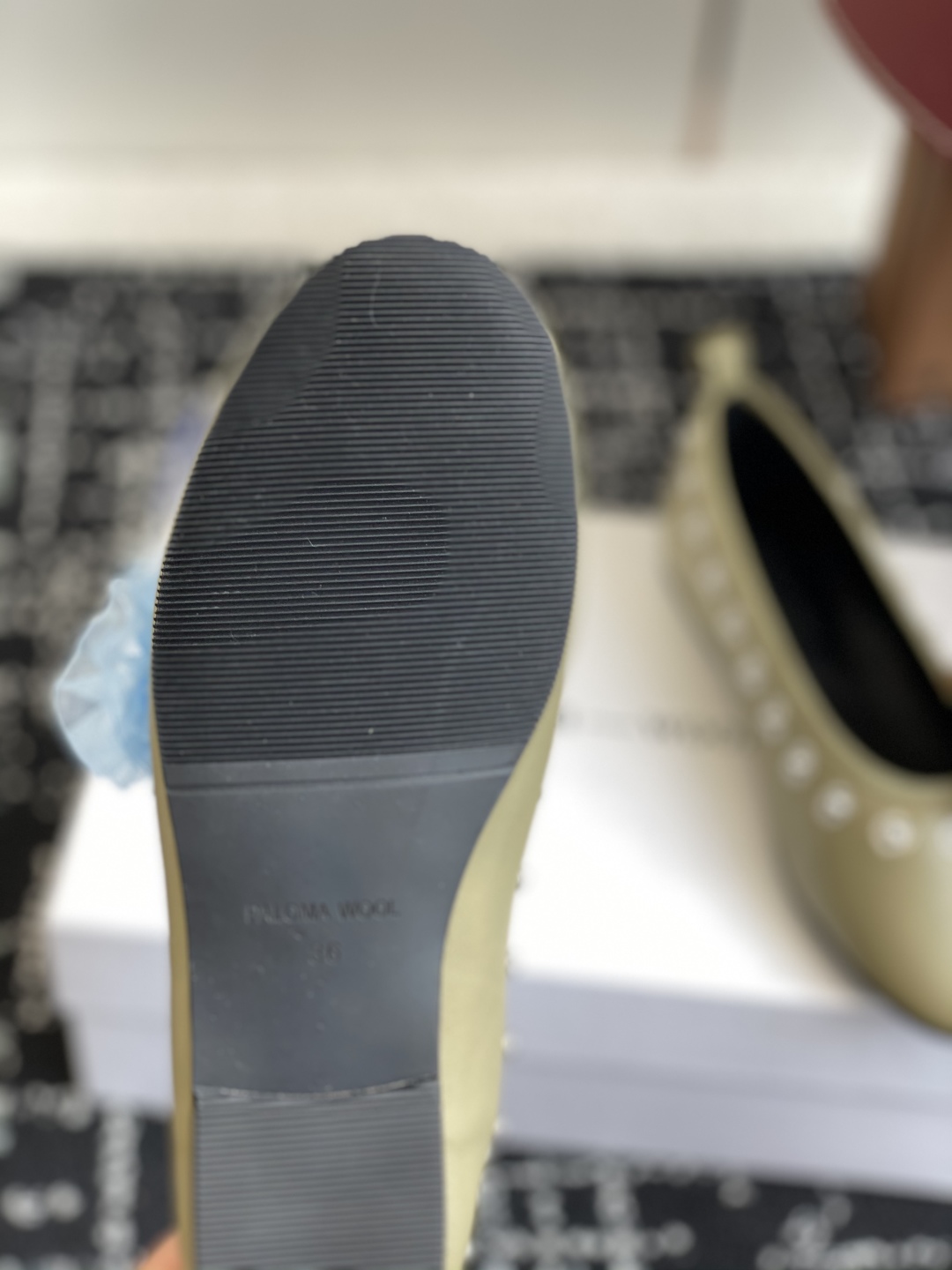 代购级
小众品牌 Paloma-wool 2025春夏新款花朵芭蕾舞鞋铆钉平底单鞋

超级漂亮，为花而生