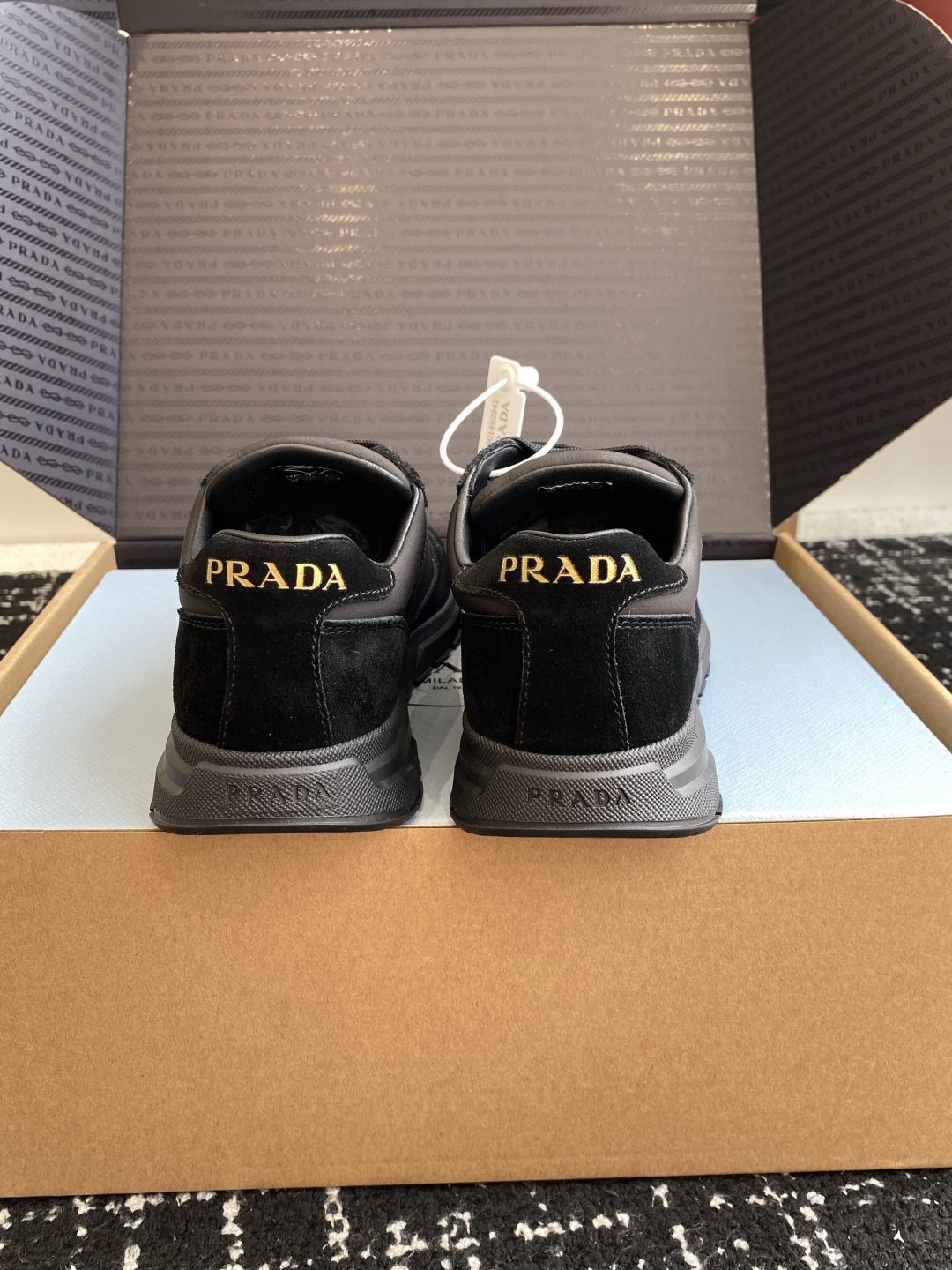 东莞代购级（⚠️官网同步✈️盒包装）
Prada普拉达 25ss 春夏新款三角标运动鞋

高丝光和进口透