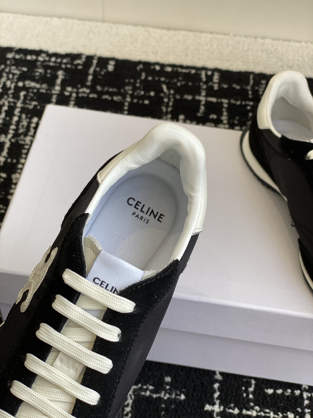 代购级
CELINE思琳 25ss 春夏最新款Racer系列 阿甘鞋 运动鞋