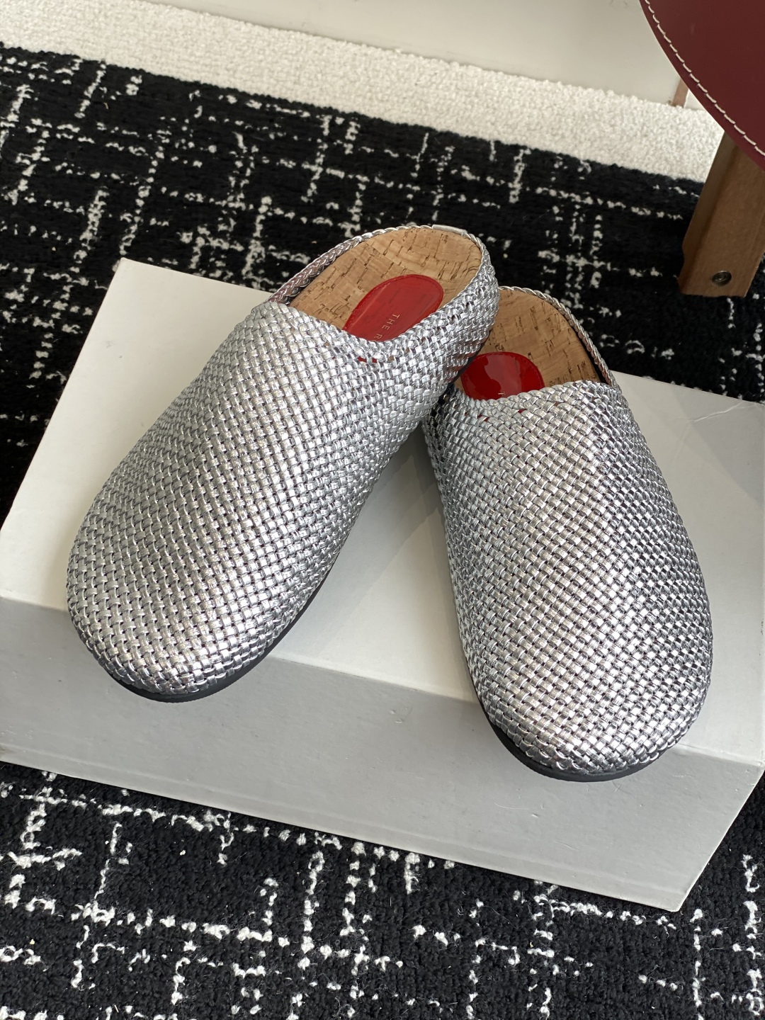 代购级
Therow 25ss 春夏博肯   真软木潮流时尚 系带 休闲 包头拖

人体工程学设计符合脚