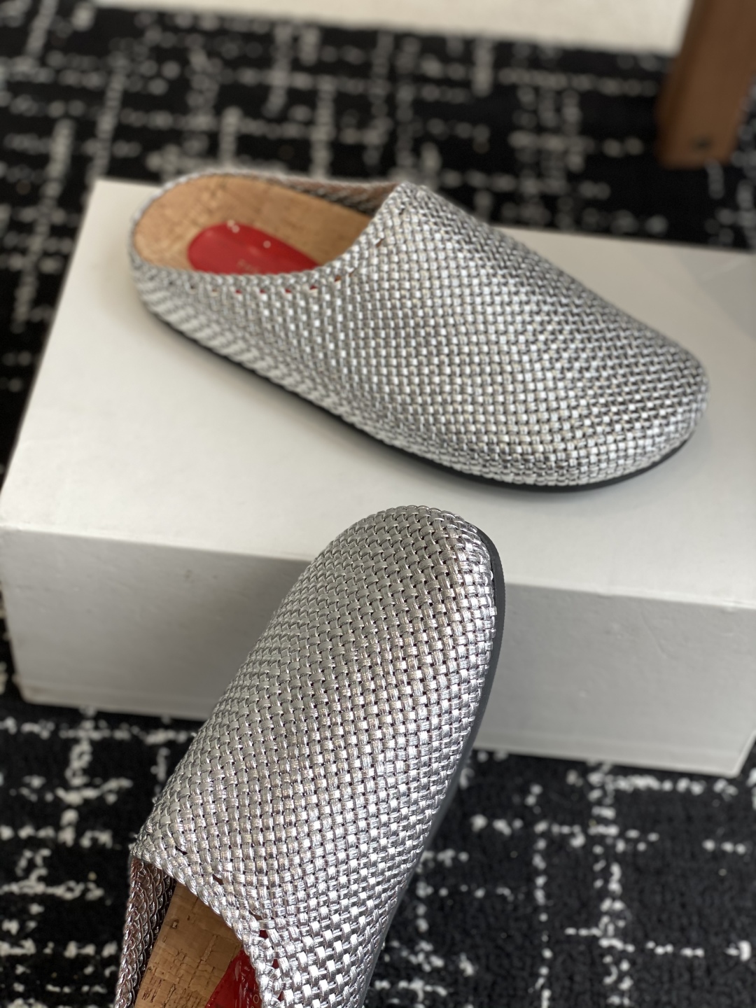 代购级
Therow 25ss 春夏博肯   真软木潮流时尚 系带 休闲 包头拖

人体工程学设计符合脚