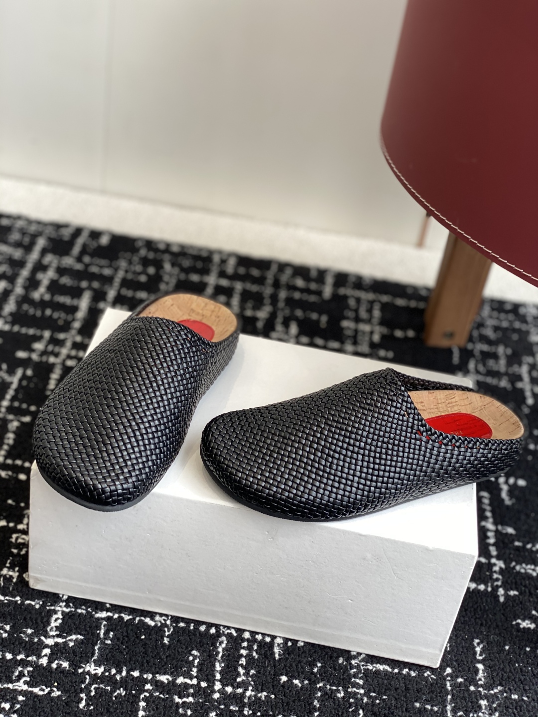 代购级
Therow 25ss 春夏博肯   真软木潮流时尚 系带 休闲 包头拖

人体工程学设计符合脚