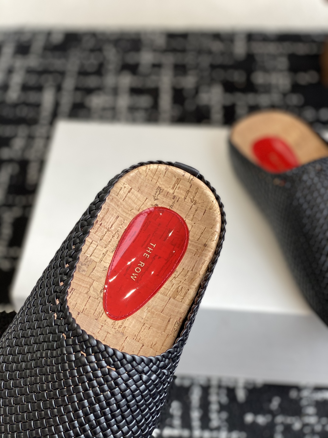 代购级
Therow 25ss 春夏博肯   真软木潮流时尚 系带 休闲 包头拖

人体工程学设计符合脚