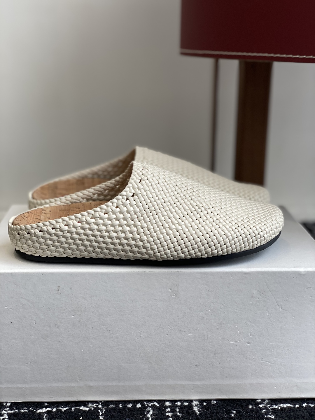代购级
Therow 25ss 春夏博肯   真软木潮流时尚 系带 休闲 包头拖

人体工程学设计符合脚