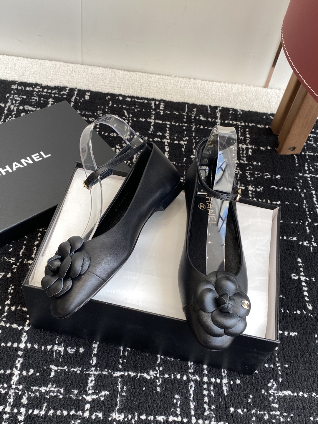 代购级
Chanel 香奈儿 24ss 新款 单鞋玛丽珍鞋 方头
山茶花 平底鞋

鞋面：进口羊皮内里：