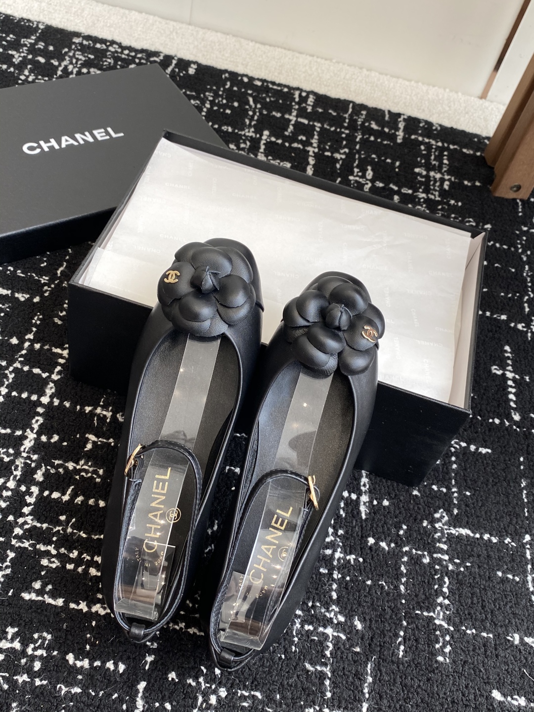 代购级
Chanel 香奈儿 24ss 新款 单鞋玛丽珍鞋 方头
山茶花 平底鞋

鞋面：进口羊皮内里：