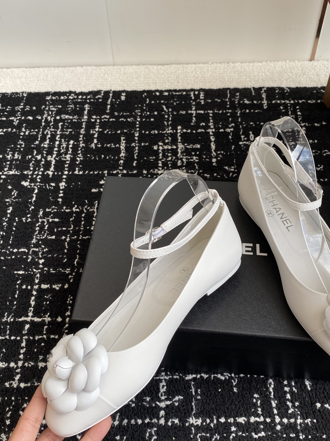 代购级
Chanel 香奈儿 24ss 新款 单鞋玛丽珍鞋 方头
山茶花 平底鞋

鞋面：进口羊皮内里：