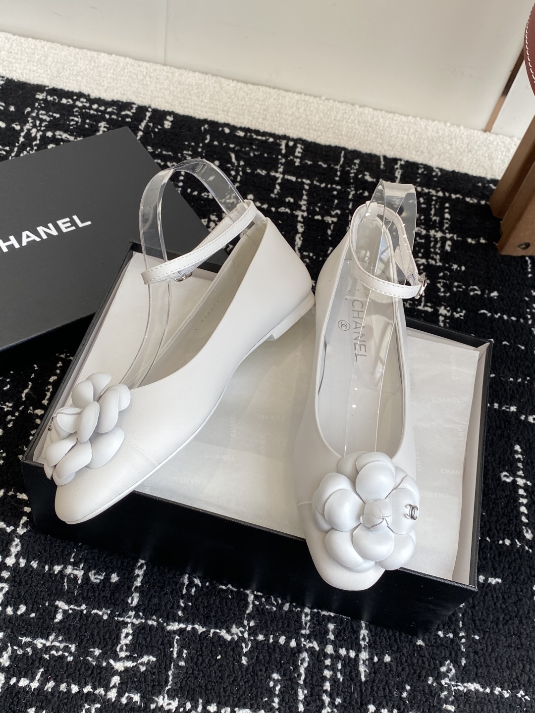 代购级
Chanel 香奈儿 24ss 新款 单鞋玛丽珍鞋 方头
山茶花 平底鞋

鞋面：进口羊皮内里：